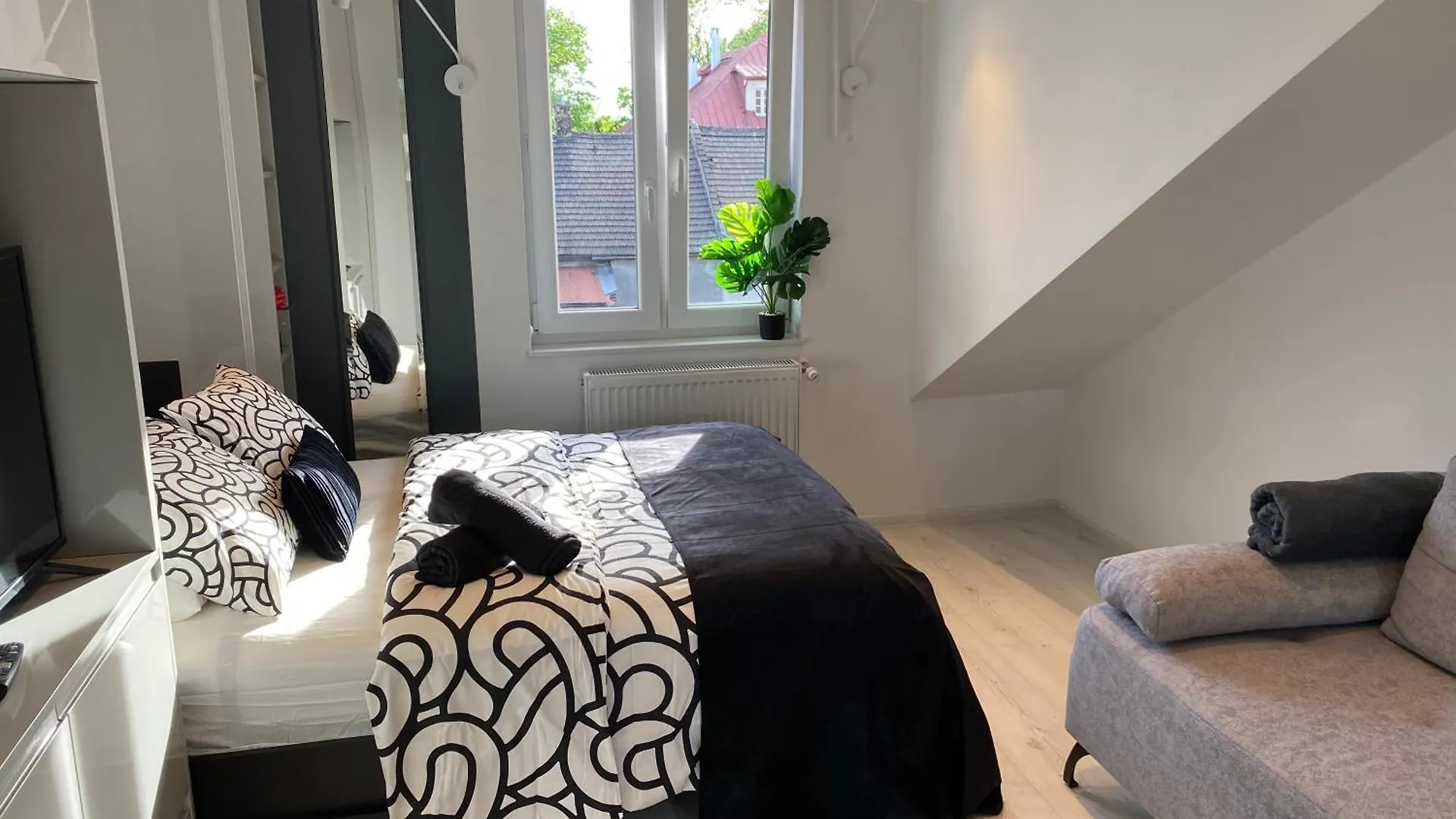Lovers' Loft Apartment In Krakow - Orawska 7