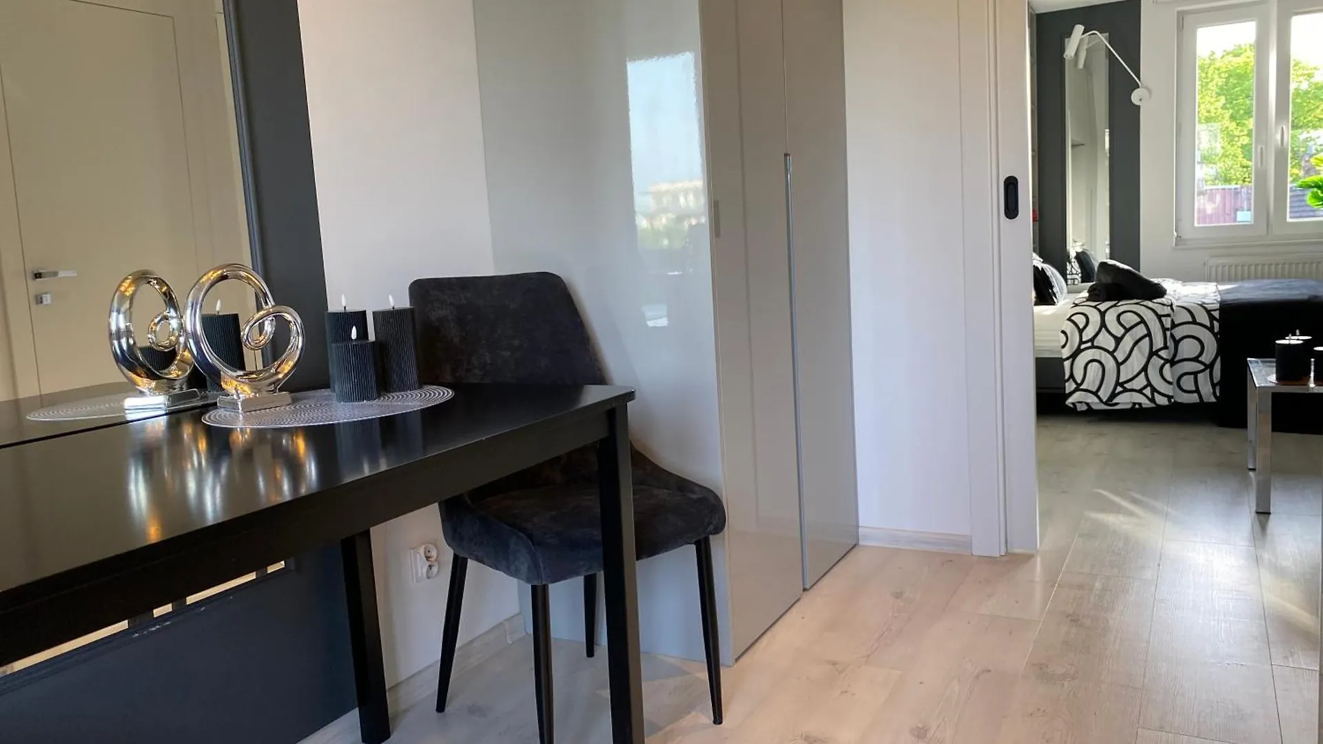Lovers' Loft Apartment In Krakow - Orawska 7 0*,