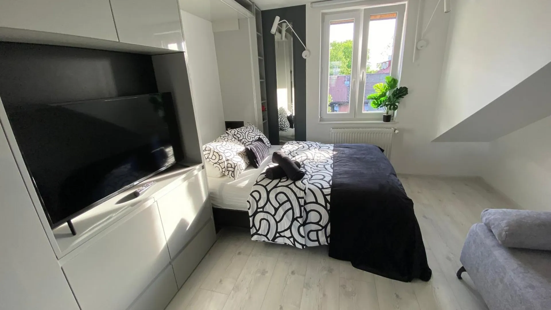 Lovers' Loft Apartment In Krakow - Orawska 7 0*,  Poland