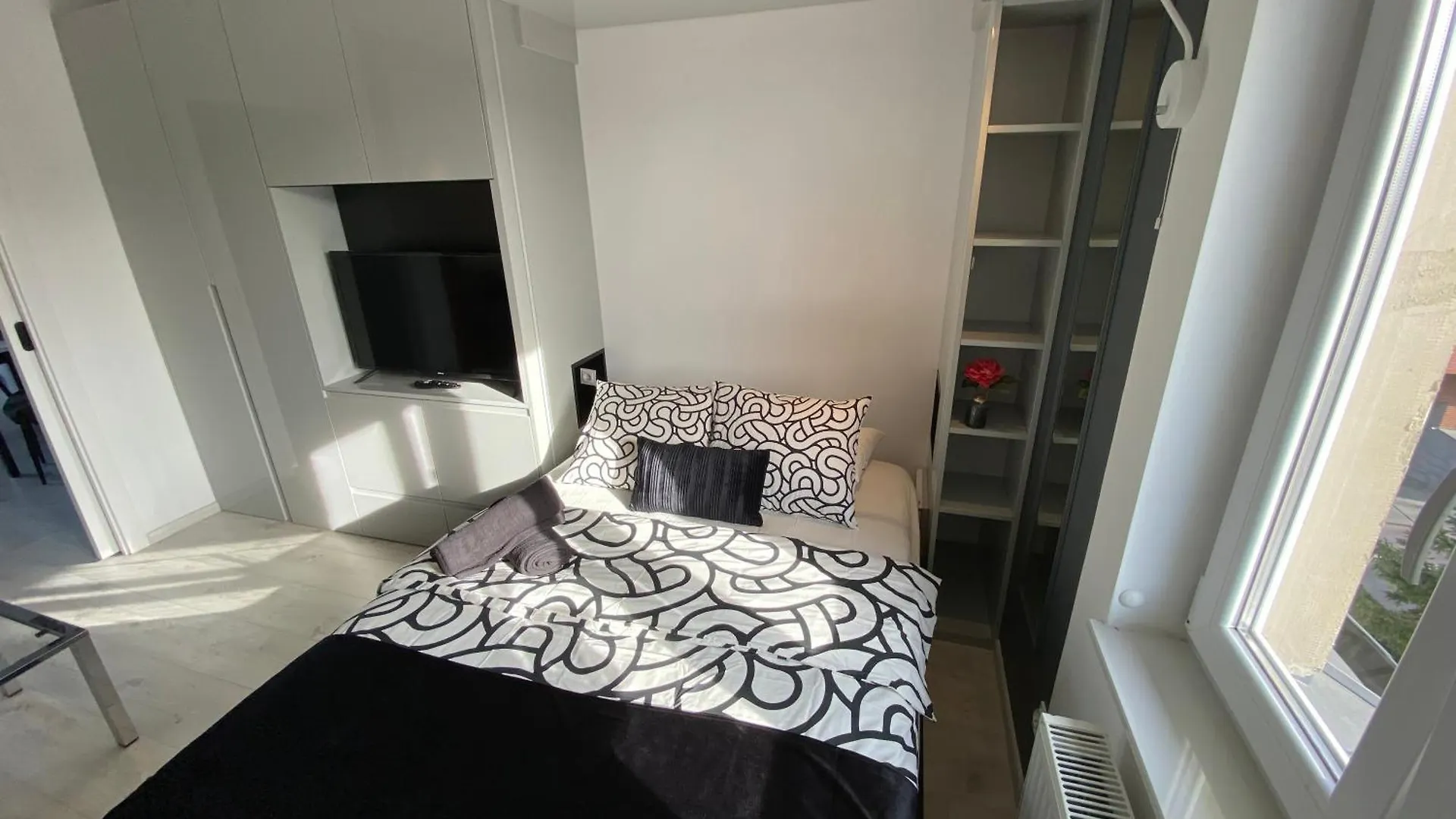Lovers' Loft Apartment In Krakow - Orawska 7