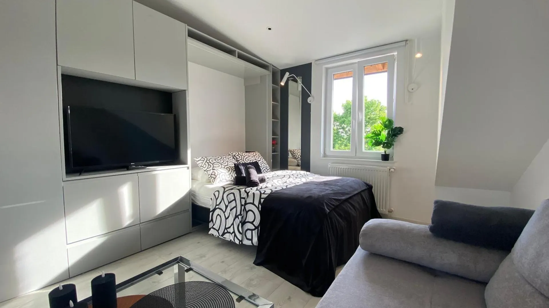 Lovers' Loft Apartment In Krakow - Orawska 7 0*,